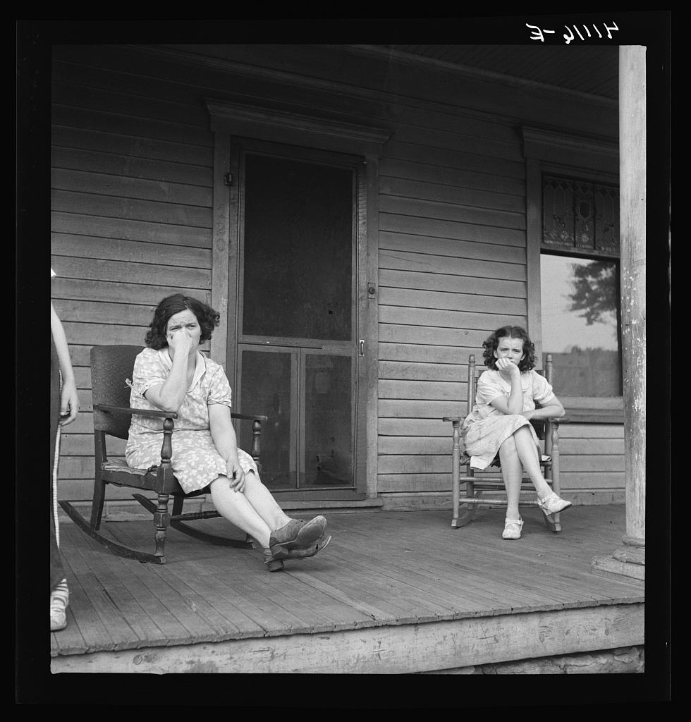 A mother and her daughter photographed together in Upper Mauch Chunk, Pennsylvania, in August 1940 by Jack Delano for the Farm Security Administration.
